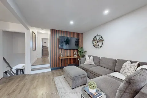 49 Quigley Rd, Hamilton, ON L8K 6K9