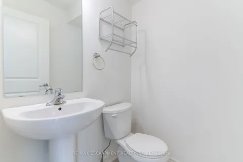 40 Damude Ave, Thorold, ON L2V 0G6