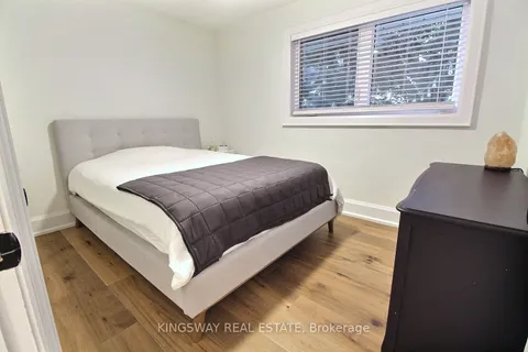 394 Lake St, Grimsby, ON L3M 4M5