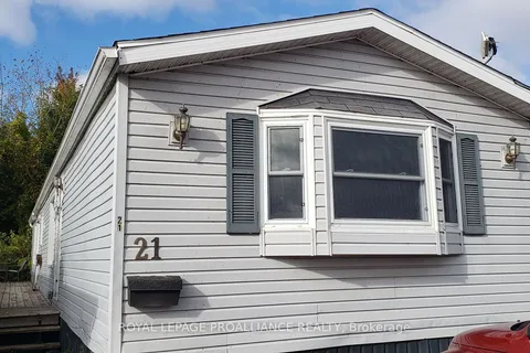 311 Dundas St, Quinte West, ON K8V 1M1