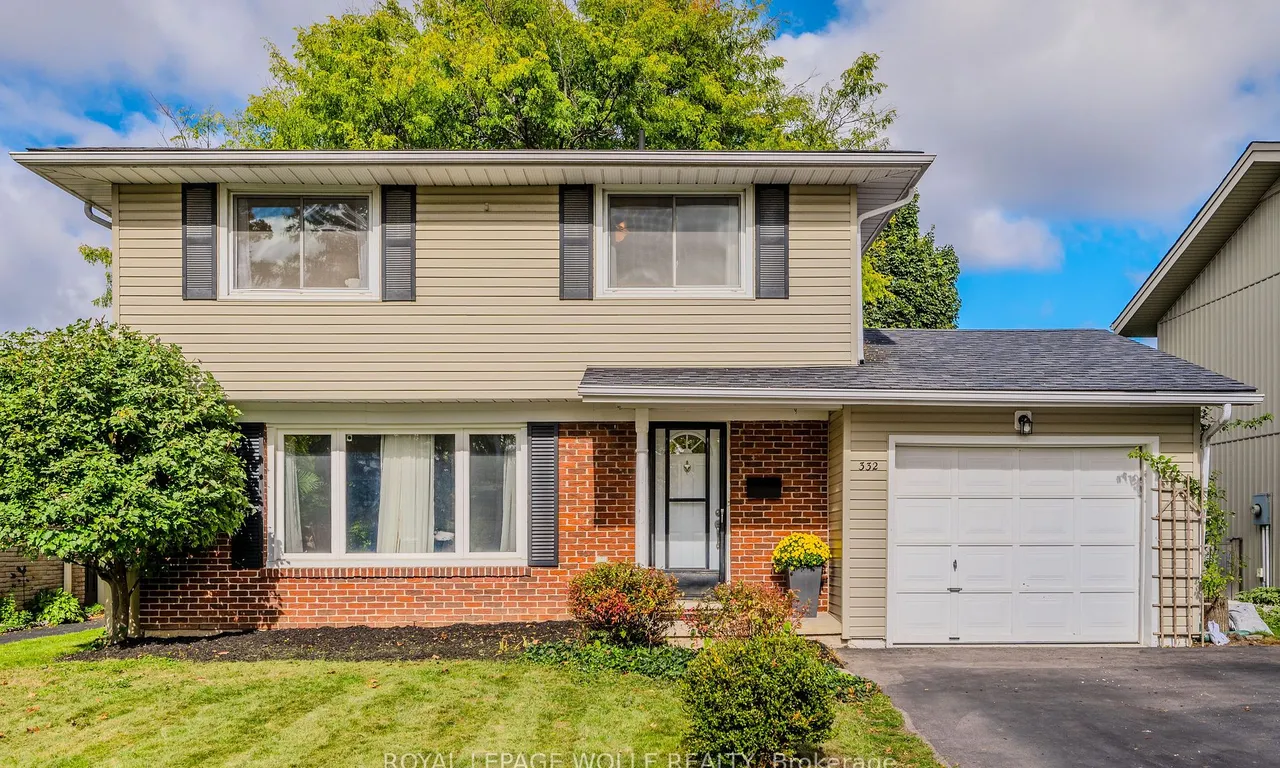 332 Sandowne Dr, Waterloo, ON N2K 1V8