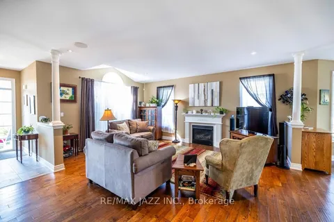 16 Marsh Rd, Port Hope, ON L1A 3V7