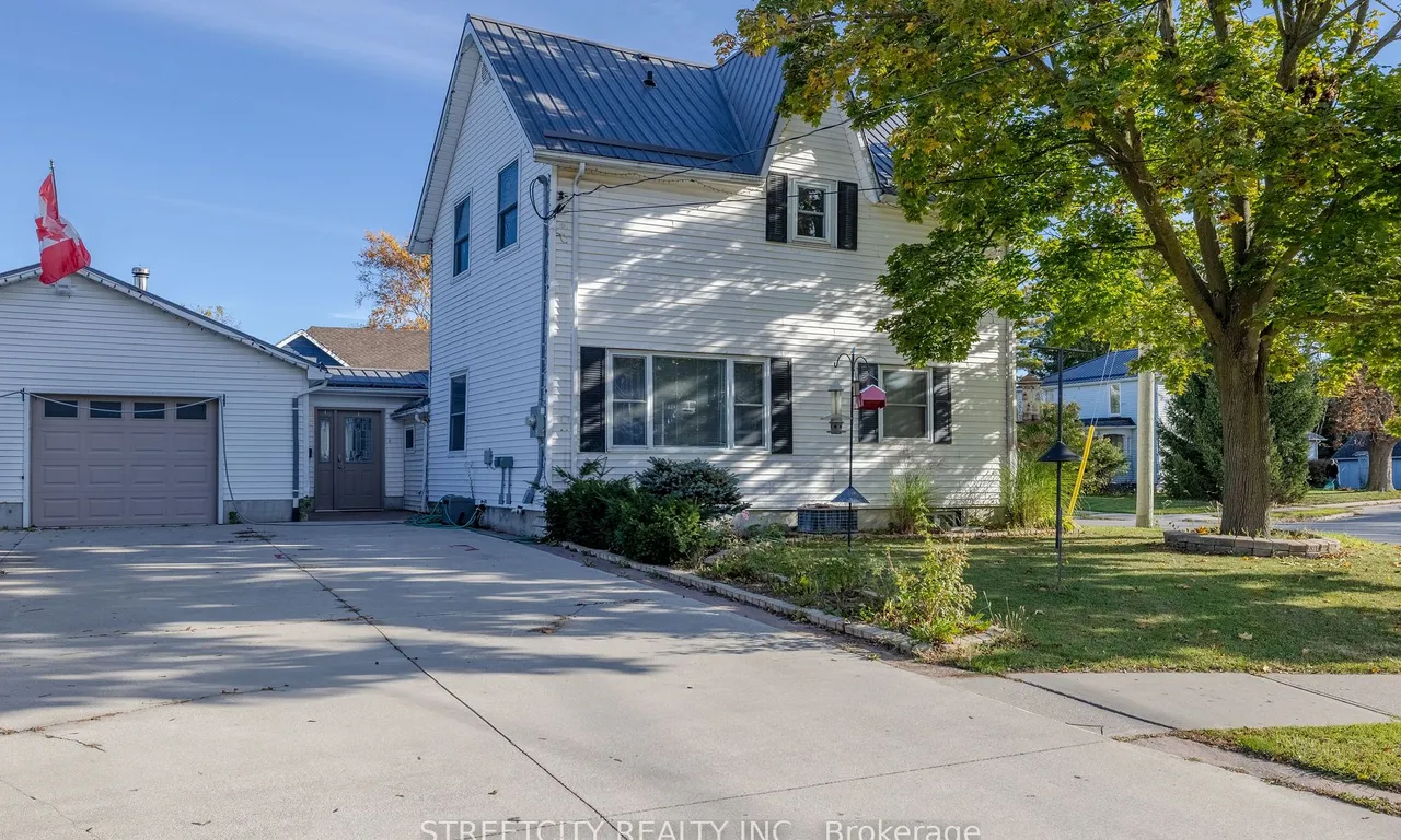 181 WEST PARK Dr, North Middlesex, ON N0M 2K0