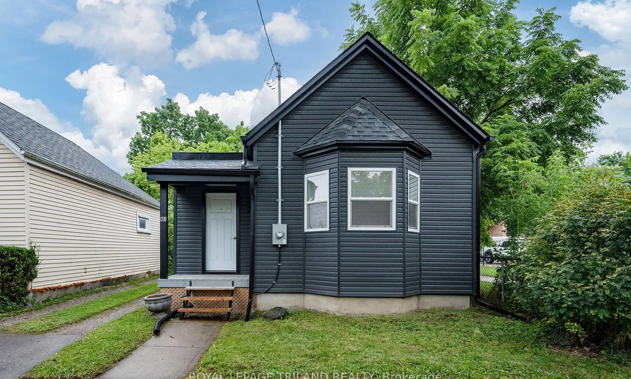 451 South St, London, ON N6B 1C1