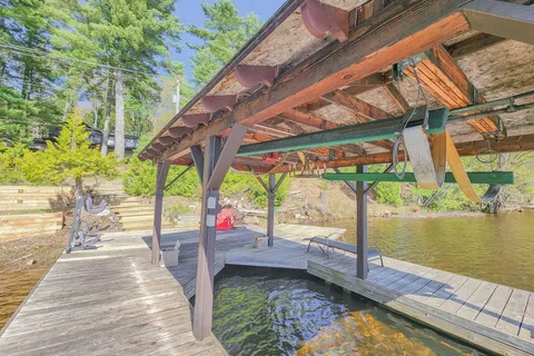 1245 Mortimers Point Rd, Muskoka Lakes, ON P0B 1J0