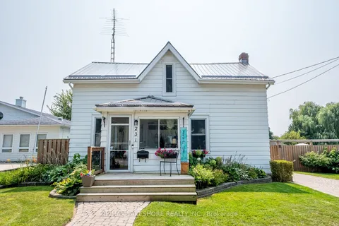 231 Perry St, Cobourg, ON K9A 1P2