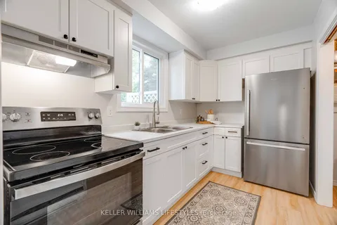 155 Water St, Southwest Middlesex, ON N0L 1M0