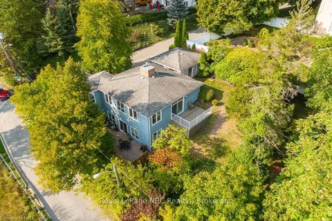 39 Salina St, St. Catharines, ON L2R 7N3