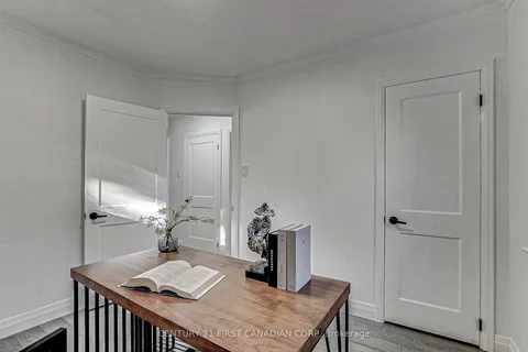 347 Thiel St, London, ON N5W 4P7
