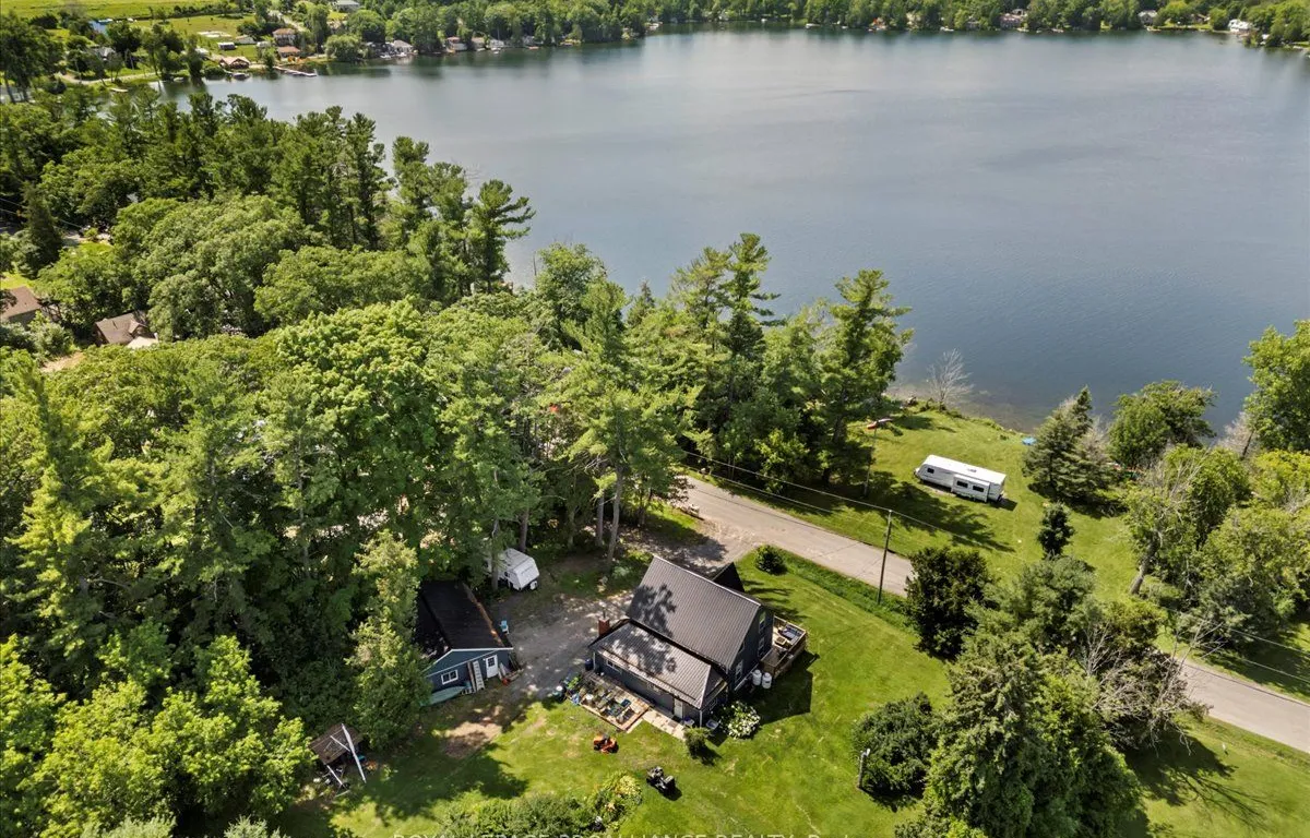 139 Oak Lake Rd, Quinte West, ON K0K 3E0