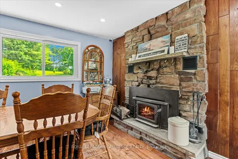 139 Oak Lake Rd, Quinte West, ON K0K 3E0