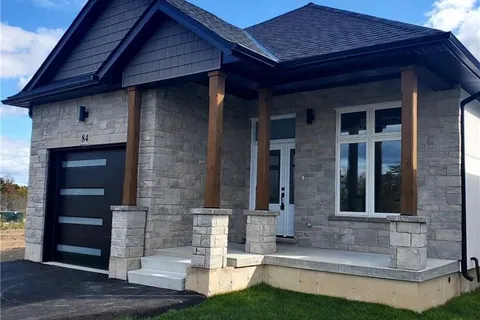84 Pike Creek Dr, Haldimand, ON N0A 1E0