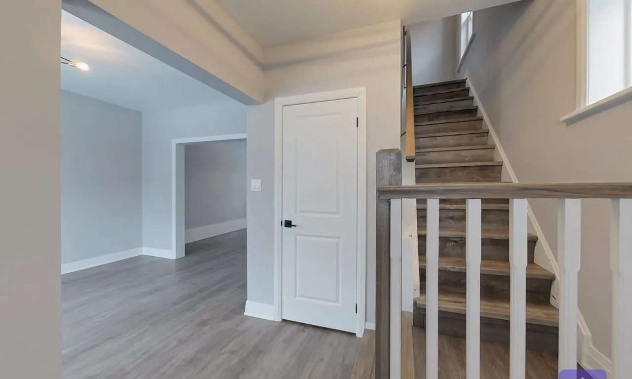 190 Stewart St, Peterborough, ON K9J 3M5