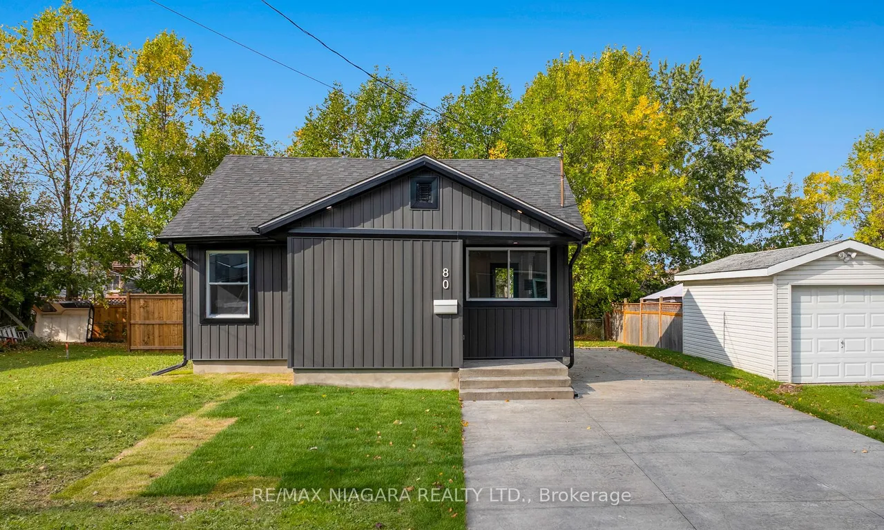 80 Ellen St, Fort Erie, ON L2A 4E1