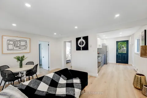 80 Ellen St, Fort Erie, ON L2A 4E1