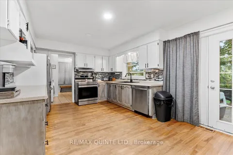 31 Ridge Road, Prince Edward County, ON K0K 2T0