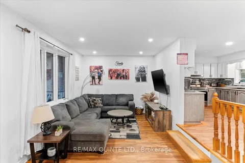 31 Ridge Road, Prince Edward County, ON K0K 2T0