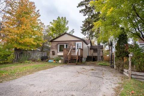 1138 Metcalfe St, North Bay, ON P1B 2R4