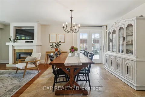 70 Country Club Dr, Hamilton, ON L8K 5W2