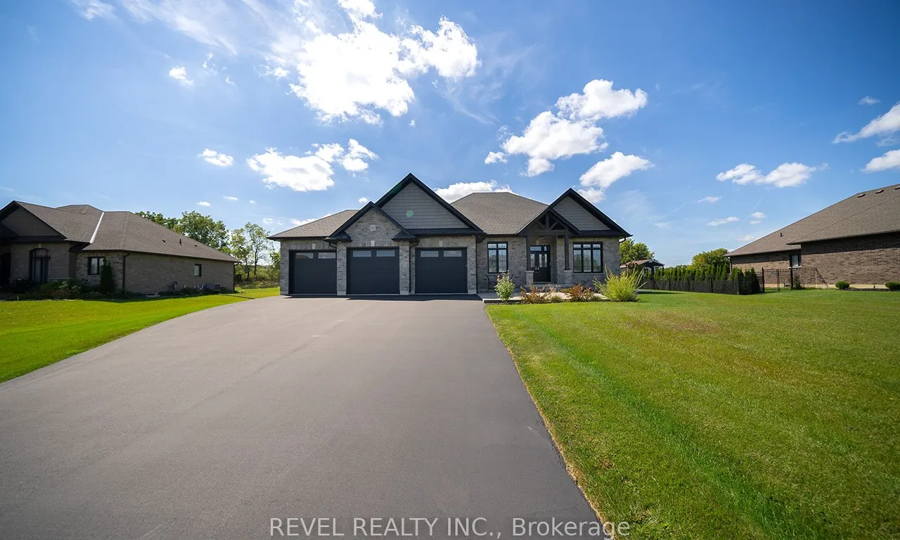 21 Tedley Blvd, Brantford, ON N3T 0E3