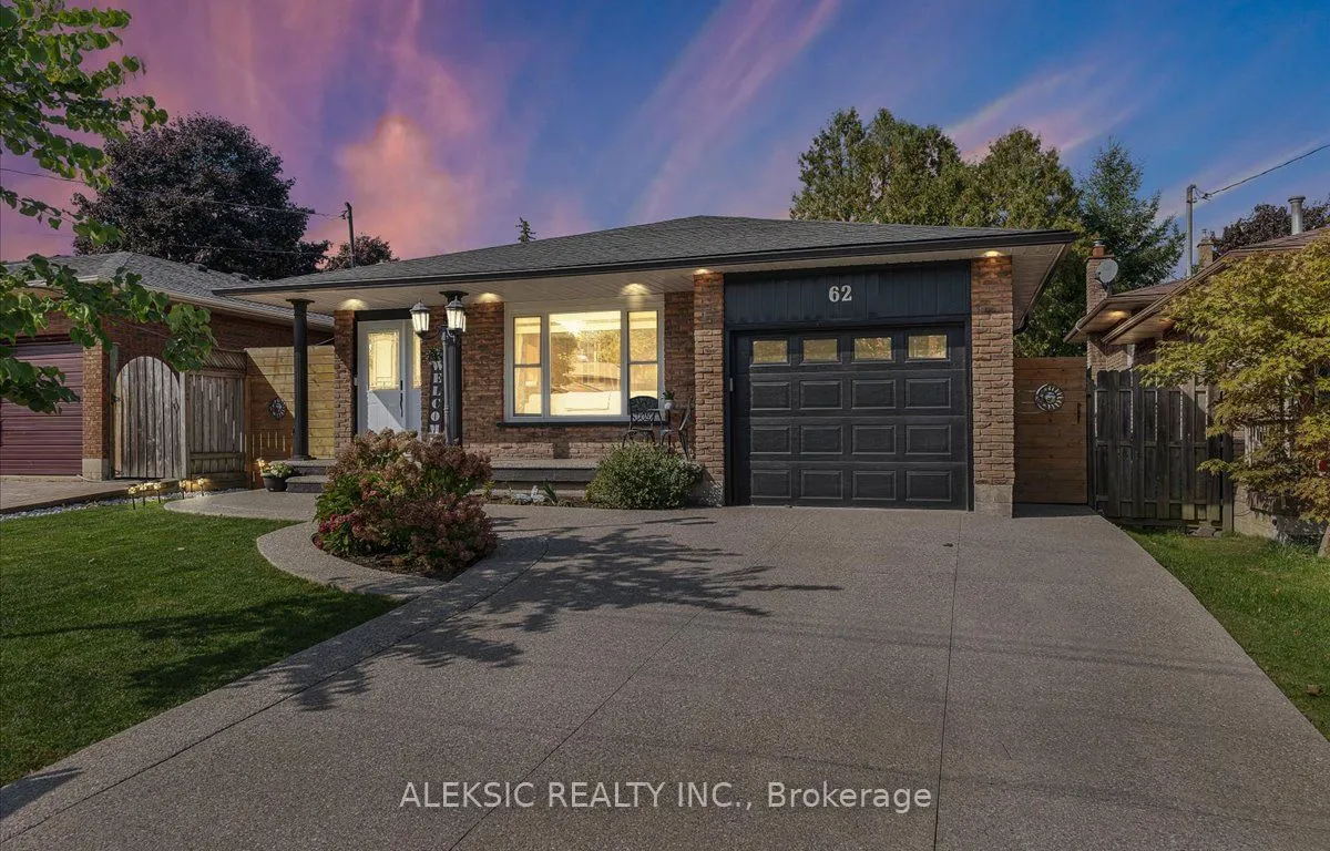 62 Greencedar Dr, Hamilton, ON L9C 6S8