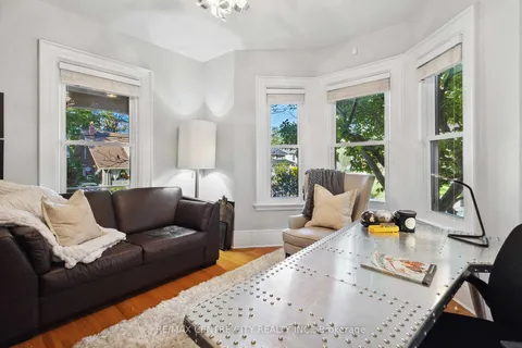 65 Grand Ave, London, ON N6C 1L6
