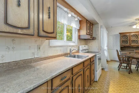 324 Culver Pl, London, ON N5V 3H3