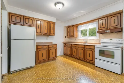 324 Culver Pl, London, ON N5V 3H3