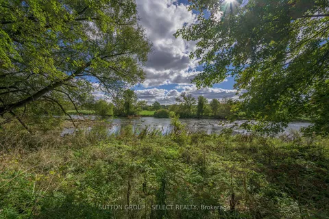 3681 Catherine St, Thames Centre, ON N0L 1G1