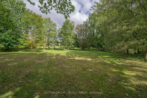 3681 Catherine St, Thames Centre, ON N0L 1G1
