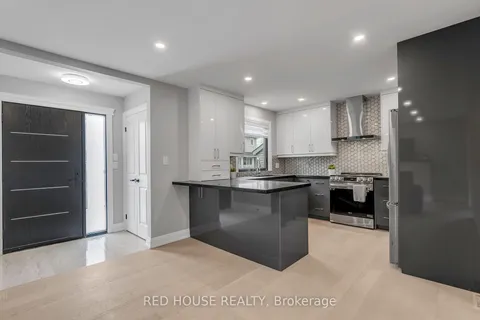 10 Bayside Ave, Hamilton, ON L8H 7B4