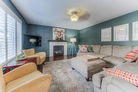 375 TOWNSEND Dr, Woolwich, ON N0B 1M0
