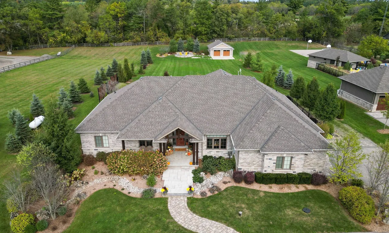 523 Blue Lake Rd, Brant, ON N0E 1N0