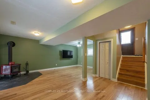 838 Mackendrick Dr, Kincardine, ON N2Z 1L7