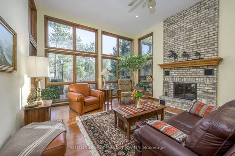 10364 PINETREE Dr, Lambton Shores, ON N0M 1T0