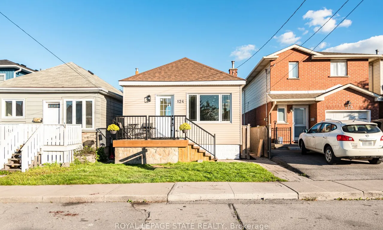 124 Harmony Ave, Hamilton, ON L8H 4Y3