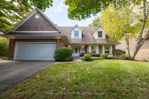 125 Chatterson Dr, Hamilton, ON L9G 1B6
