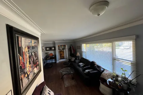 524 Neighbourhood Way, Alta Vista and Area, ON K1G 0J2