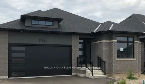 614 Old Course Tr, Welland, ON L3B 0L8