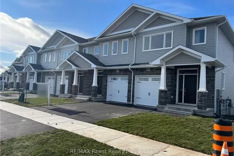 196 HERITAGE PARK Dr, Greater Napanee, ON K7R 3X8