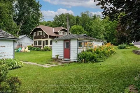 4 WILLIAM St, Rideau Lakes, ON K0E 1G0