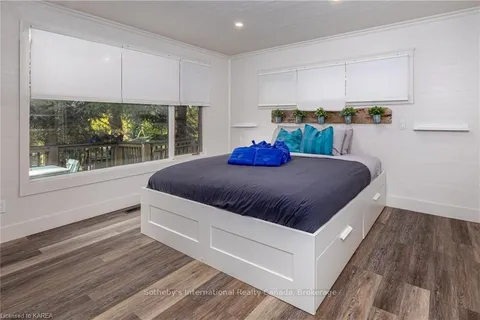 345 THOUSAND ISLANDS Parkway, ON K0E 1L0