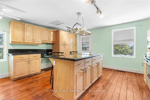 4639 BATH Rd, Loyalist, ON K7N 1A8