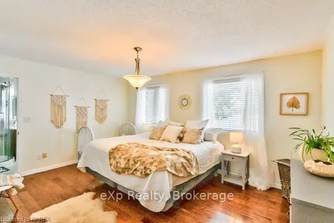 4004 HIAWATHA Lane, South Frontenac, ON K0H 1H0