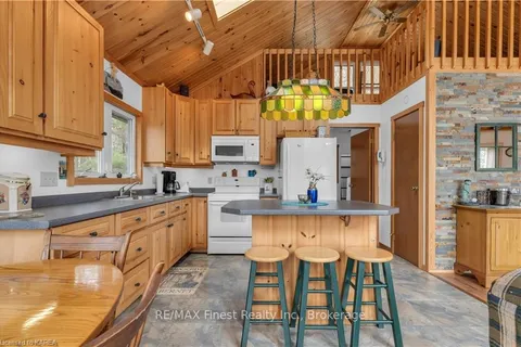 14 DOWNIE N/A, ON K0E 1L0