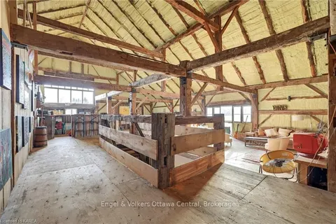 9261 HIGHWAY 33, Greater Napanee, ON K0H 1G0