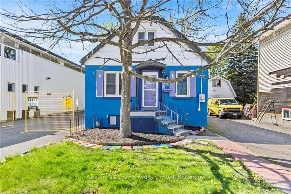 208 CONCESSION St, Kingston, ON K7K 2B5