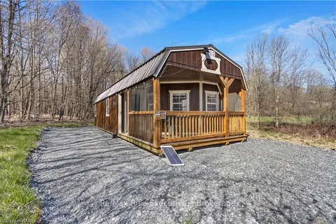 PART 1 BURNT HILLS Rd, South Frontenac, ON K0H 1H0