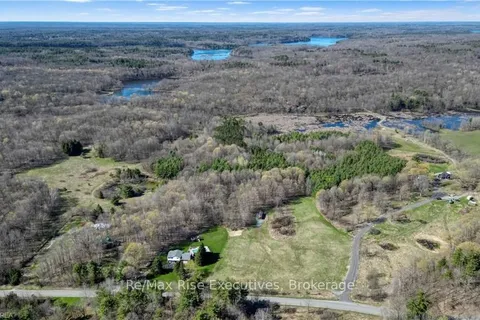 PART 2 BURNT HILLS Rd, South Frontenac, ON K0H 1H0