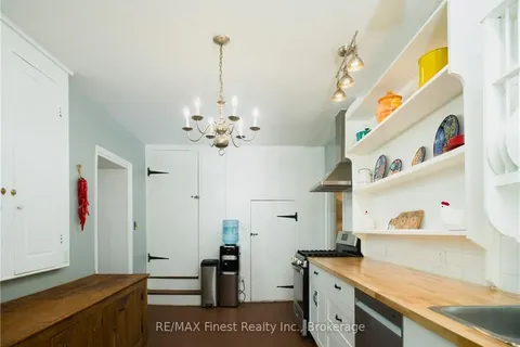 14005 FRONT Rd, Loyalist, ON K0H 2S0